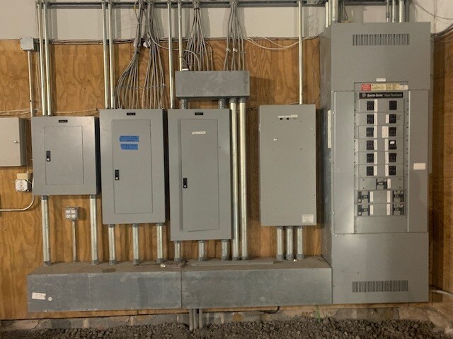 More Photos Of 1099 E Broad St, Tamaqua Storefront Retail Office For Lease