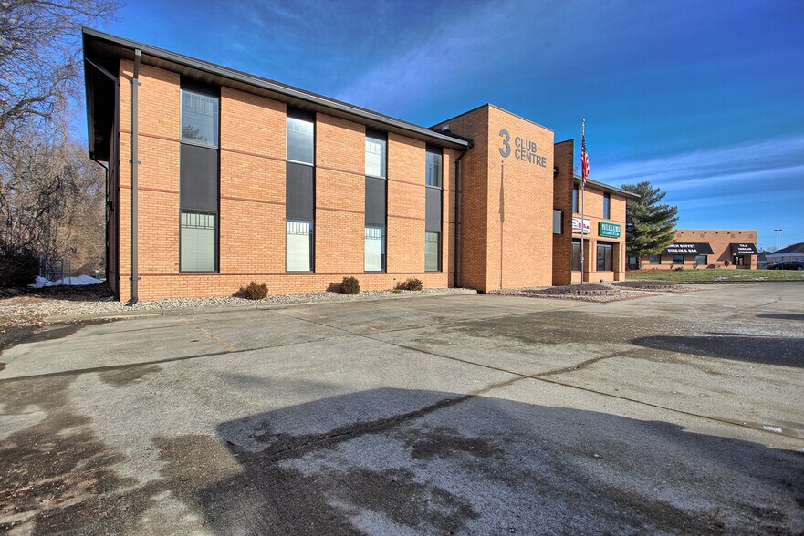 More Photos Of 3 Club Centre Ct, Edwardsville Office For Lease