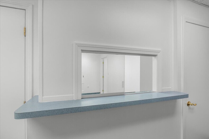 More Photos Of 478 Torrey St, Brockton Medical For Sale