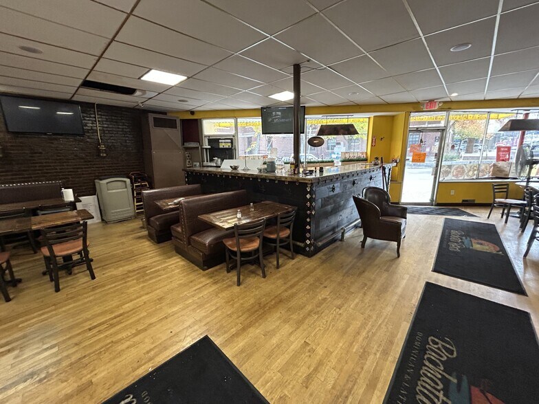 More Photos Of 22 Washington Ave, Chelsea Restaurant For Sale