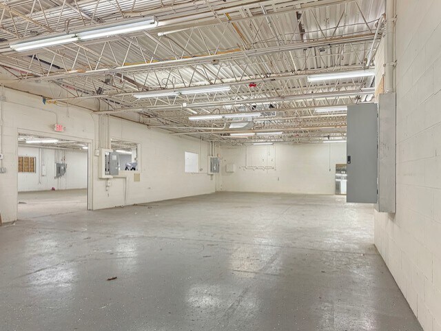 More Photos Of 22 Graf Rd, Newburyport Warehouse For Lease