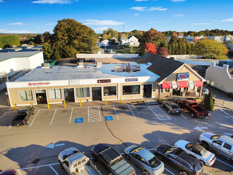 More Photos Of 240 Post Rd, Westerly Storefront Retail Office For Lease