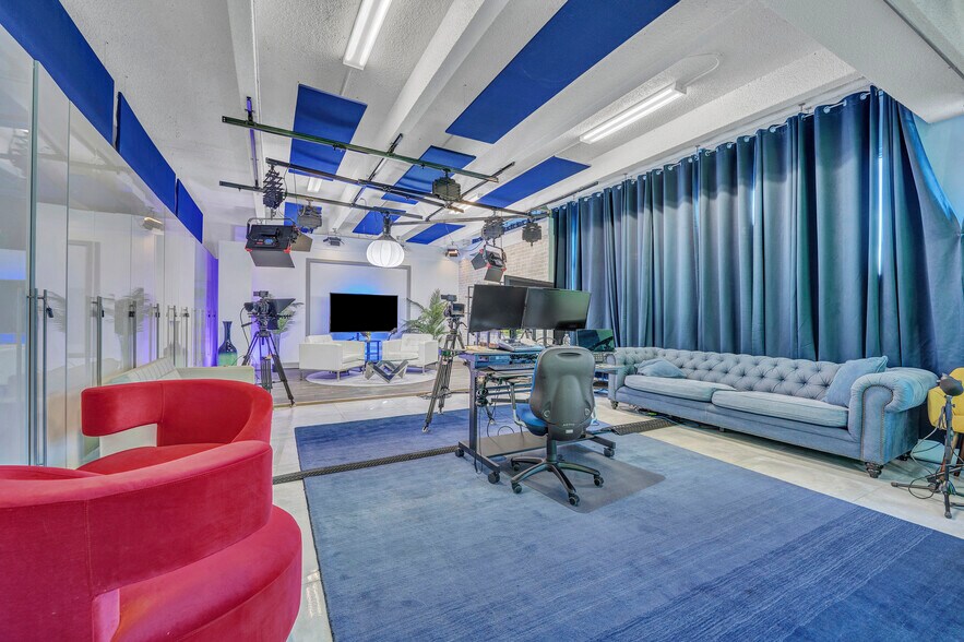 More Photos Of 5465 NW 36th St, Miami Springs Office For Lease