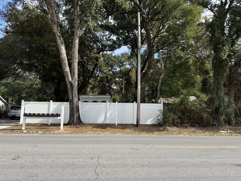 More Photos Of 1402 N 69th Ave, Pensacola Manufactured Housing Mobile Home Park For Sale