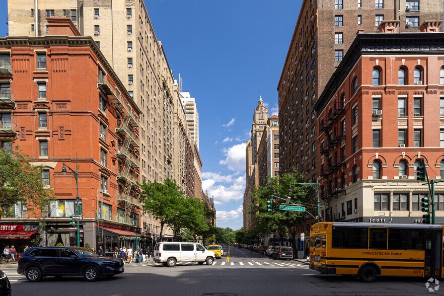 More Photos Of 50-56 W 72nd St, New York Apartments For Lease