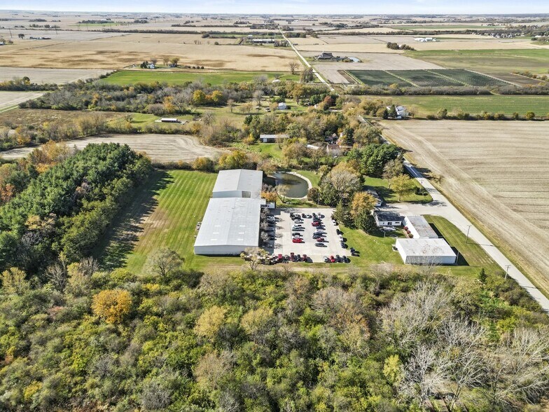 More Photos Of 311 E Corning Rd, Beecher Warehouse For Lease