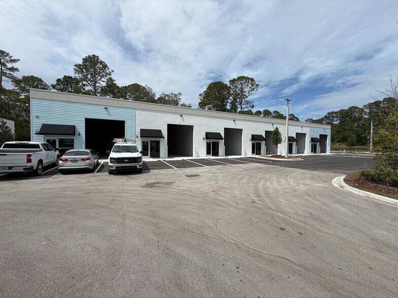More Photos Of 5600 US Highway 1 N, Saint Augustine Showroom For Lease