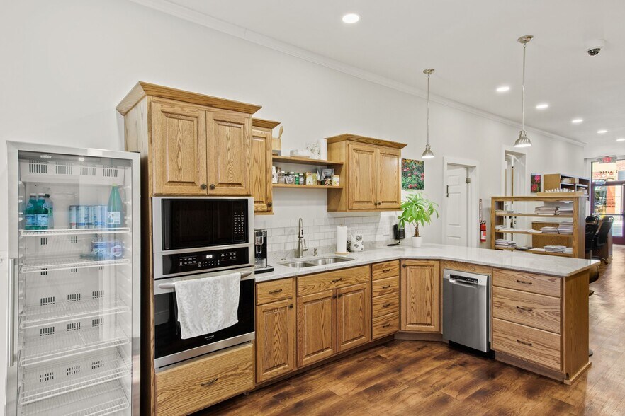 More Photos Of 114-116 E Main St, Penn Yan Storefront Retail Residential For Sale