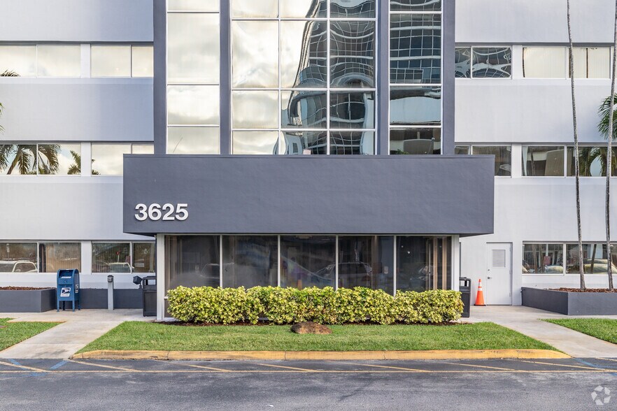 More Photos Of 3625 NW 82nd Ave, Doral Medical For Lease
