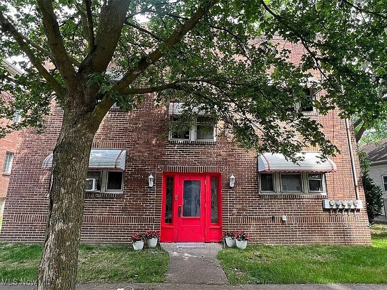 Primary Photo Of 2265 12th St SW, Akron Apartments For Sale