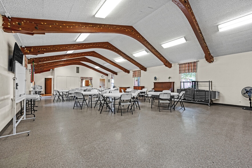 More Photos Of 4930 Newanga Ave, Santa Rosa Religious Facility For Sale
