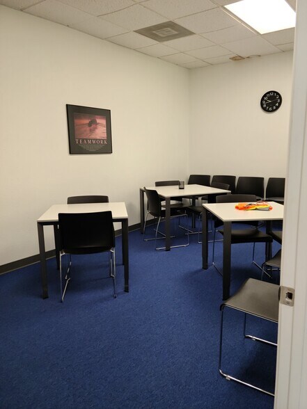 More Photos Of 1426 High St, Delano Storefront Retail Office For Lease