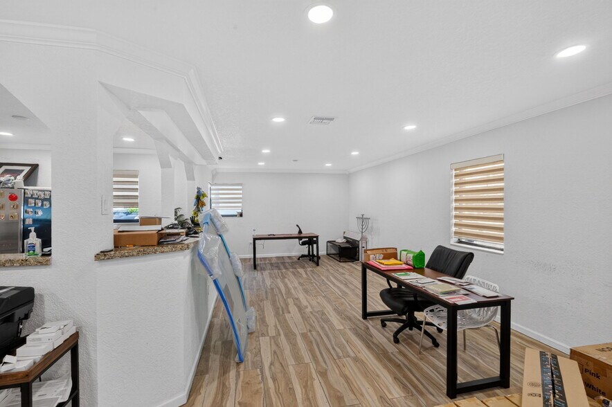 More Photos Of 16811 NE 6th Ave, Miami Office For Sale