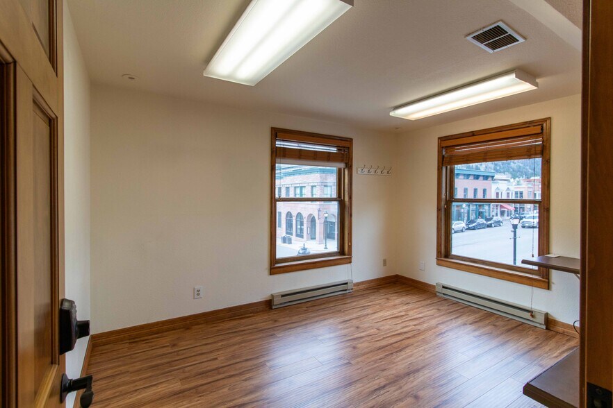 More Photos Of 135-137 Colorado Ave, Telluride Office For Lease