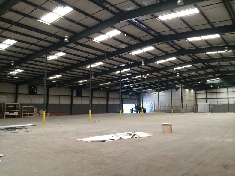 More Photos Of 1910 Murphy Ave SW, Atlanta Manufacturing For Lease