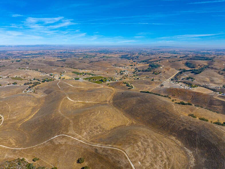 More Photos Of 0 E. 41 Hwy, Templeton Land For Sale