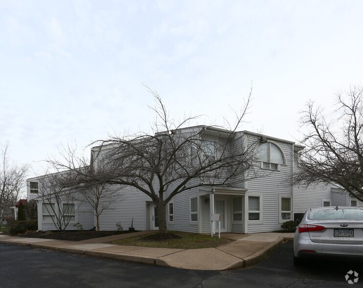 More Photos Of 345 N York Rd, Hatboro Medical For Sale