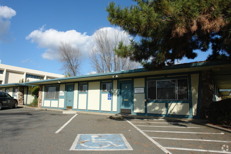 Primary Photo Of 1133 Smith Ln, Roseville Medical For Lease