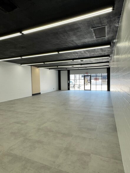 More Photos Of 419 Canal St, New Smyrna Beach Storefront Retail Office For Lease