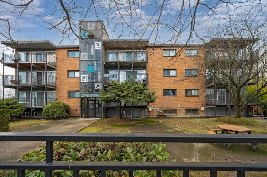More Photos Of 8630 Rainier Ave S, Seattle Multifamily For Sale