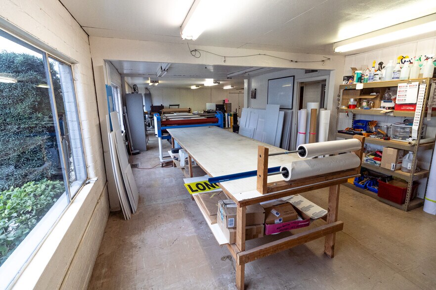 More Photos Of 201 S Pine St, Madera Office For Sale