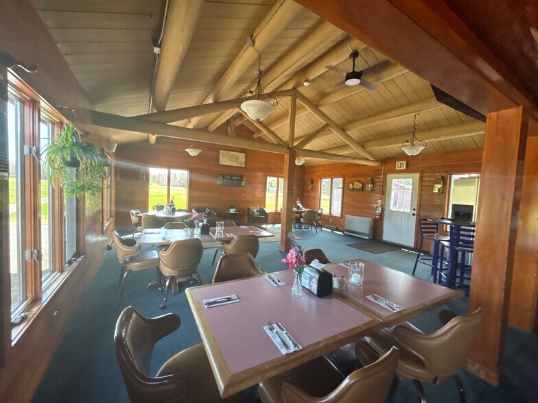 More Photos Of 487 W Gate Rd, Limestone Golf Course Driving Range For Sale