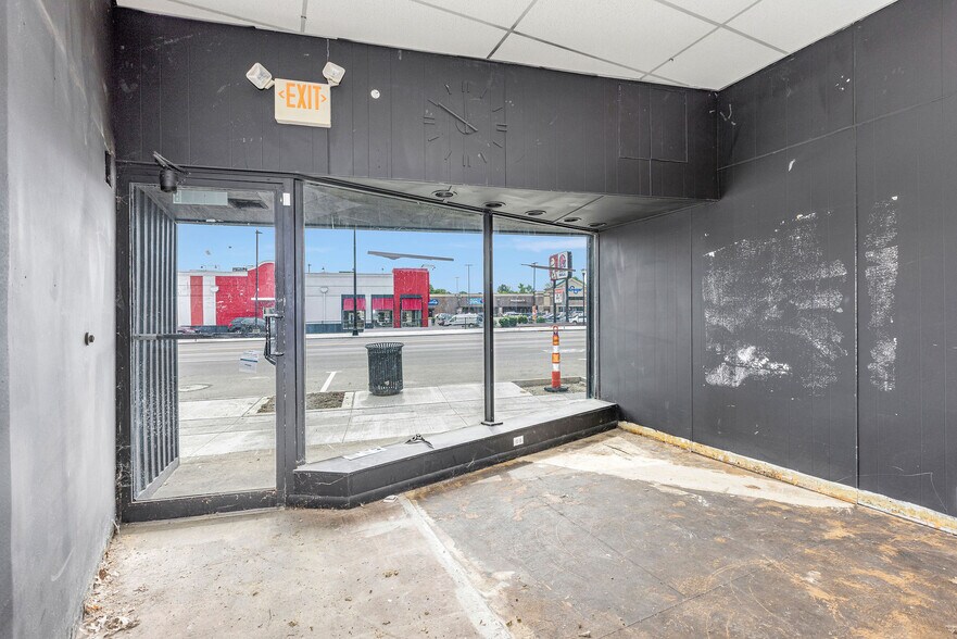 More Photos Of 4539 Montgomery Rd, Cincinnati Storefront Retail Residential For Lease