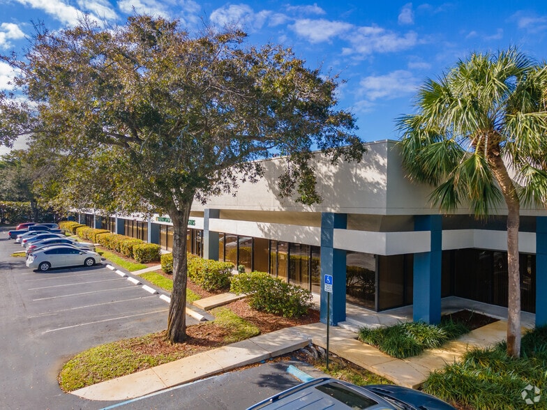 More Photos Of 5101 NW 21st Ave, Fort Lauderdale Light Distribution For Lease