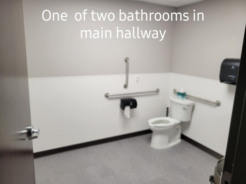 More Photos Of 118 W Edison Rd, Mishawaka Medical For Lease