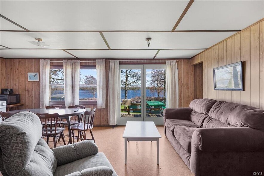 More Photos Of 2468 County Route 6, Hammond Hotel For Sale