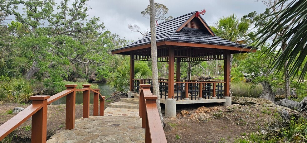 More Photos Of 1606 3rd Ave SE, Steinhatchee Lodge Meeting Hall For Sale