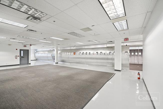More Photos Of 5205 Satellite Dr, Mississauga Office For Sale