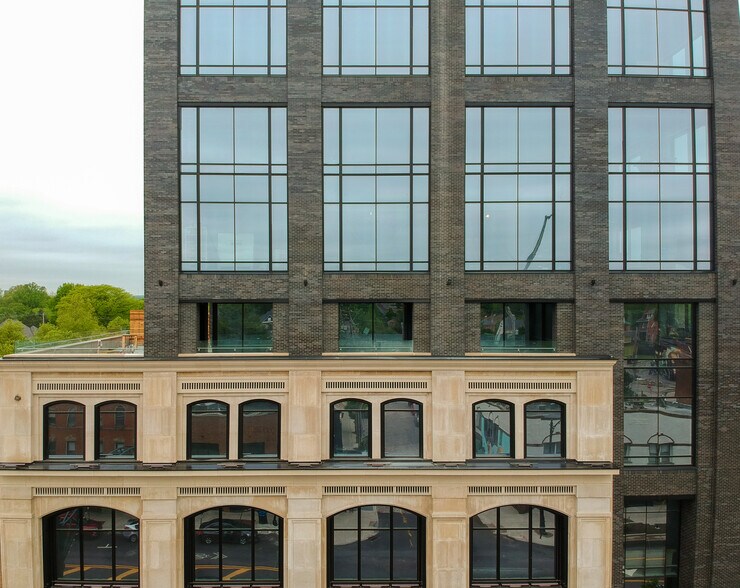 More Photos Of 711 N High St, Columbus Office Residential For Lease