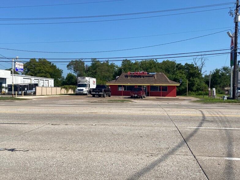 More Photos Of 5540 College St, Beaumont Fast Food For Sale