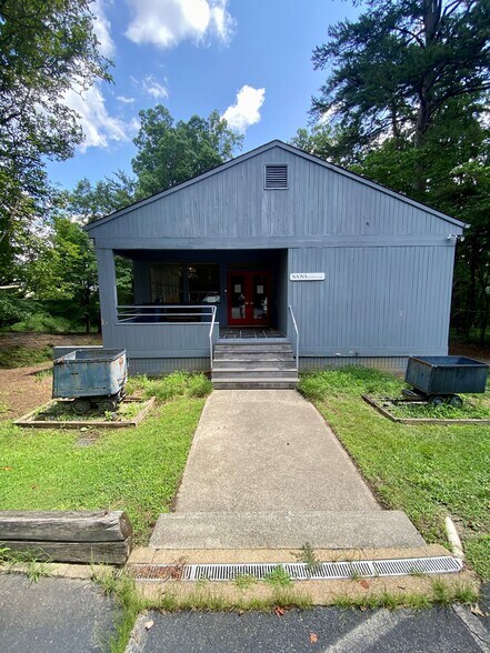 More Photos Of 3343 Mineral Dr, Earlysville Medical For Lease