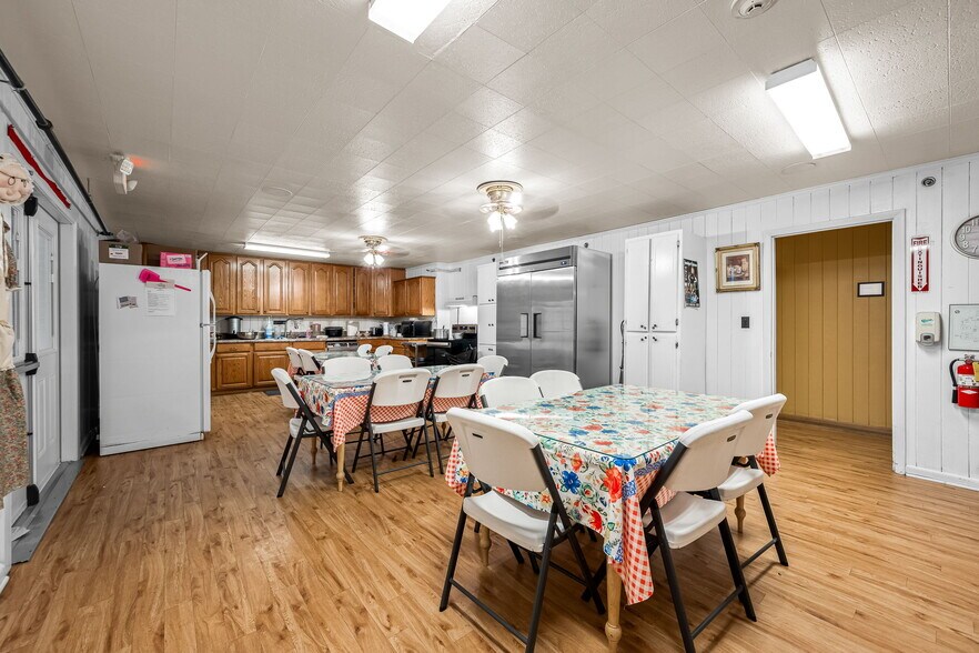 More Photos Of 345 Garfield St, McMinnville Assisted Living For Sale