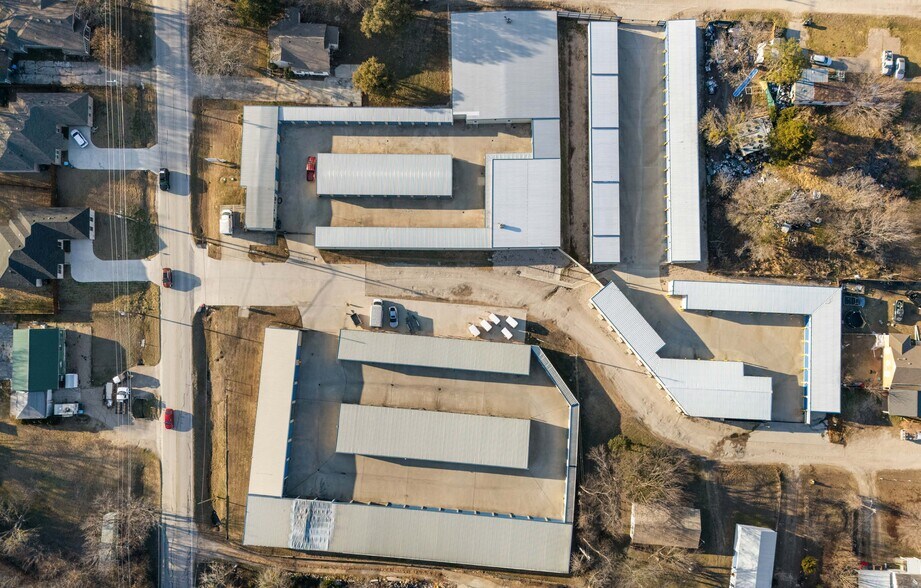 More Photos Of 3621 Elm Grove Rd, Rowlett Self Storage For Sale