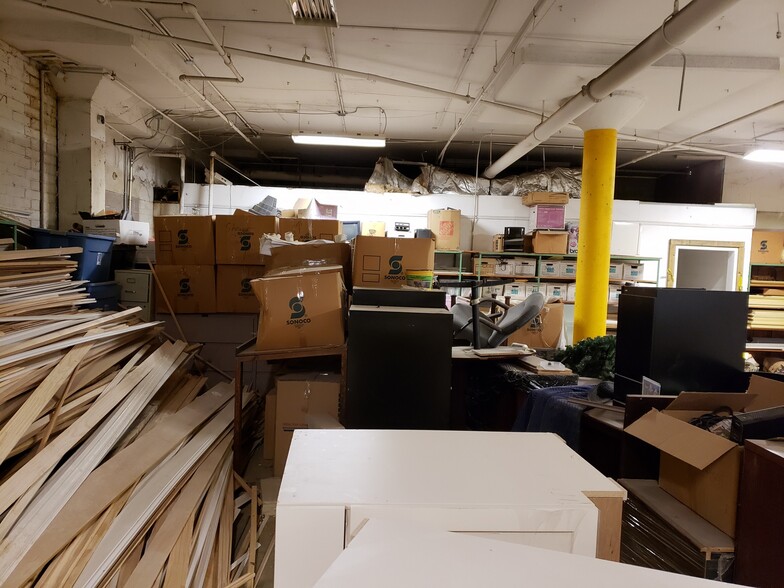 More Photos Of 1130 Donald Lee Hollowell Pky NW, Atlanta Warehouse For Lease