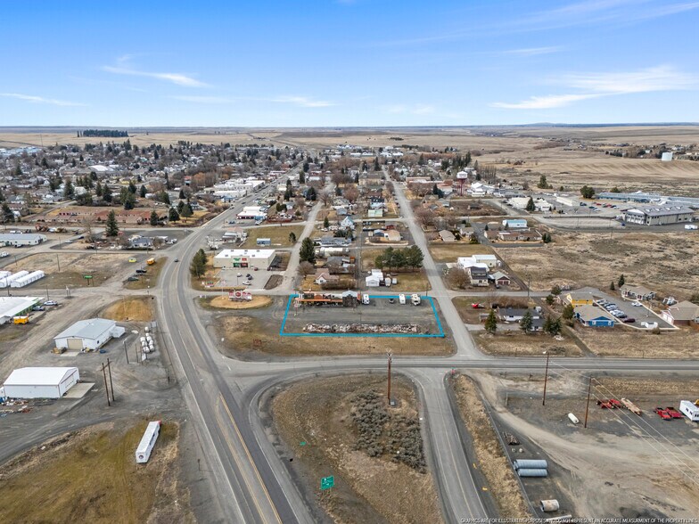 More Photos Of 30 Logan St, Davenport Hotel For Sale