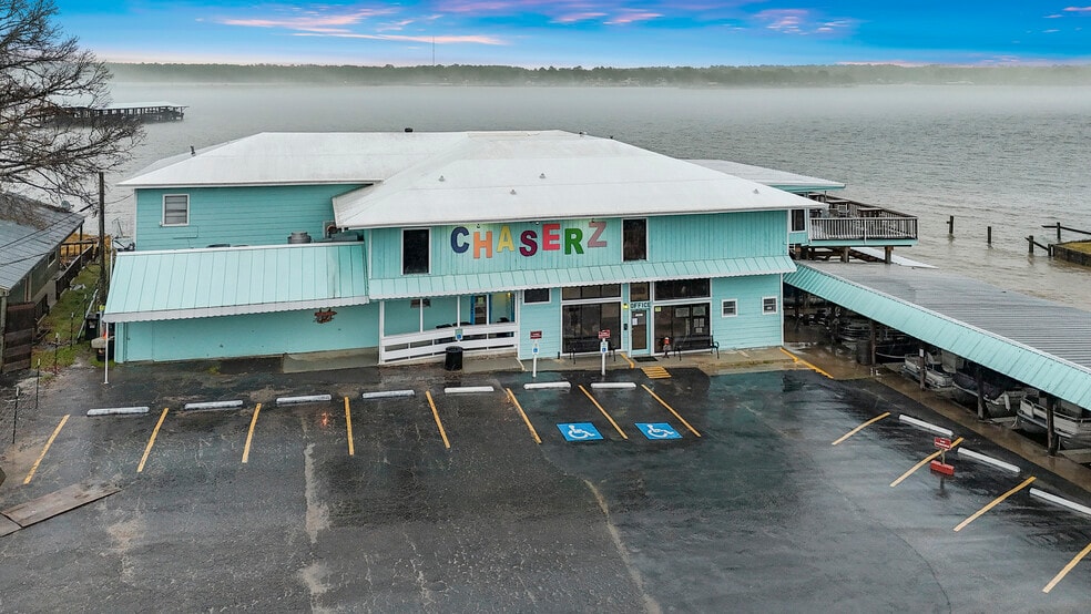 Primary Photo Of 371 Navaho Trl, Onalaska Restaurant For Sale