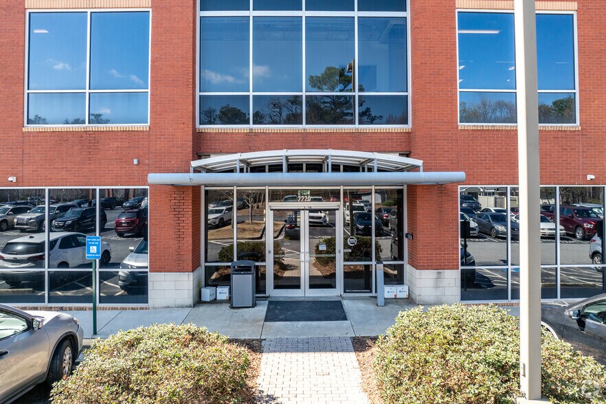 More Photos Of 2220 Wisteria Dr, Snellville Medical For Lease