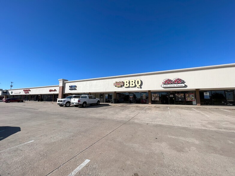 More Photos Of 1011-1045 S Meridian Ave, Oklahoma City Unknown For Lease