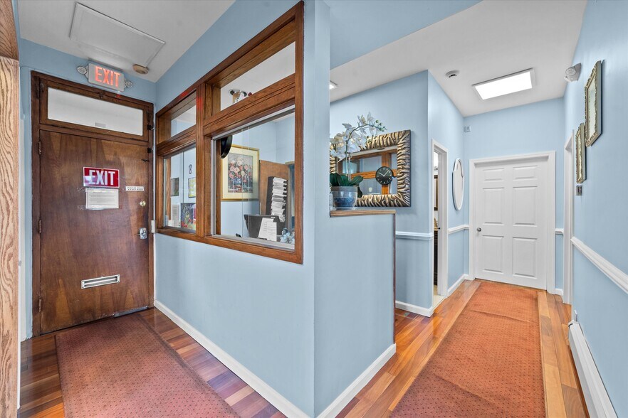 More Photos Of 130 Pondfield Rd, Bronxville Medical For Lease