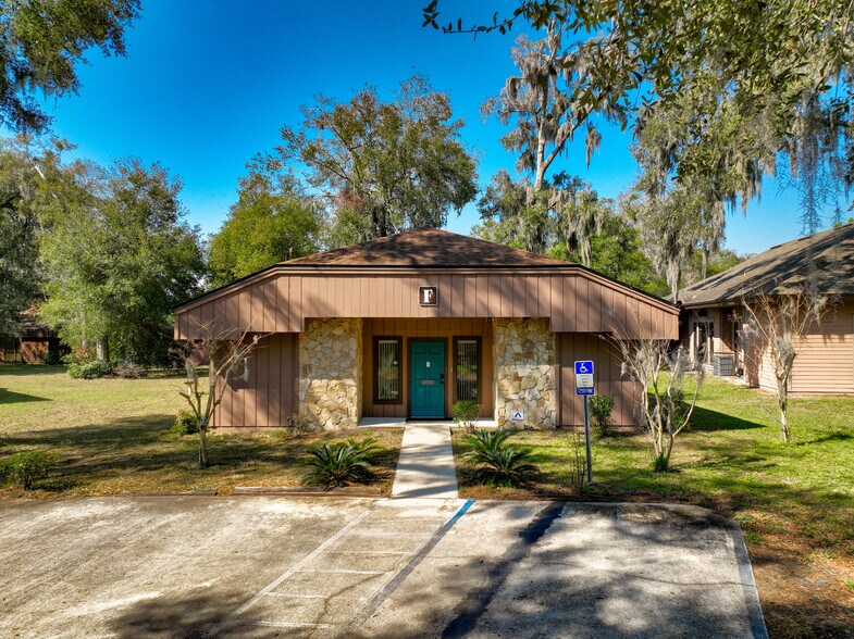 More Photos Of 943 Cesery Blvd, Jacksonville Medical For Sale