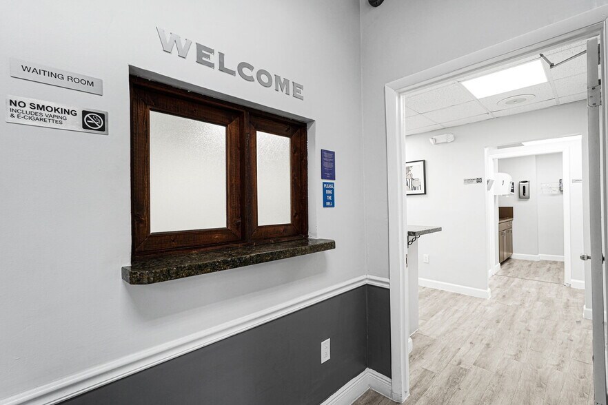 More Photos Of 2645 SW 37th Ave, Miami Medical For Sale