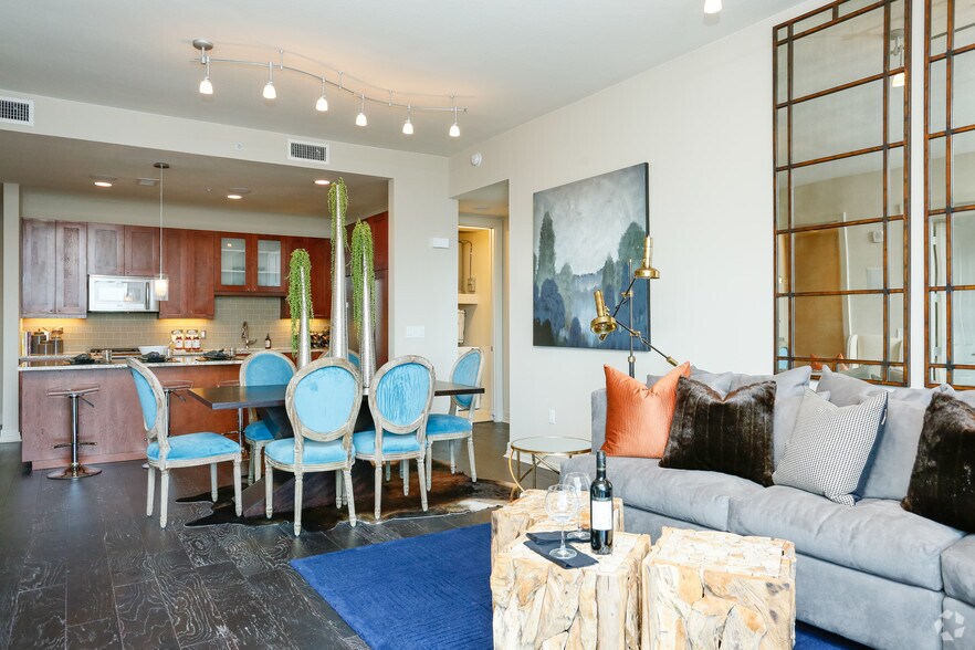 More Photos Of 2929 Weslayan St, Houston Apartments For Lease