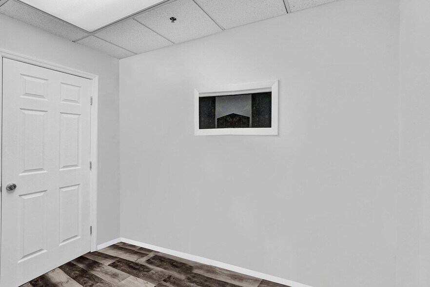 More Photos Of 2400 W Copans Rd, Pompano Beach Showroom For Lease