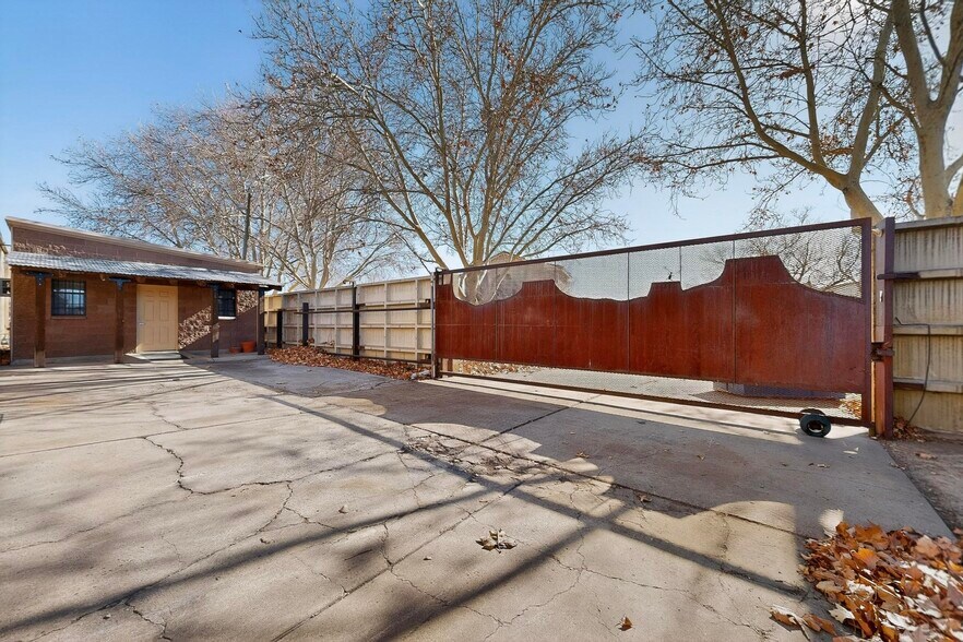 More Photos Of 4415 Anaheim Ave NE, Albuquerque Warehouse For Sale