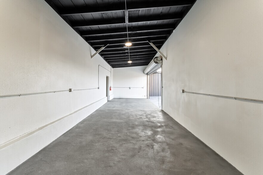 More Photos Of 1450 Cota Ave, Long Beach Industrial For Sale