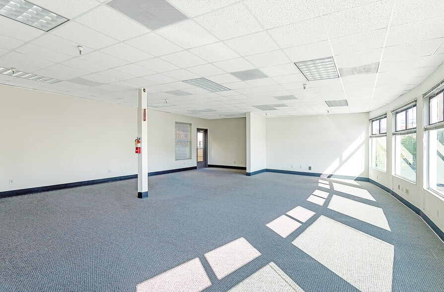 More Photos Of 2470 Telegraph Ave, Berkeley Storefront Retail Office For Lease